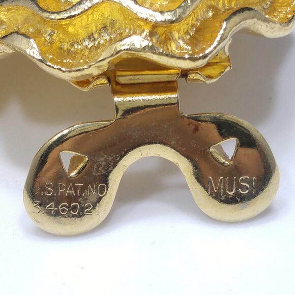 Gold Plated 1950s Musi Floral Shoe Clips, Black Lucite Cabochons - Picture 4 of 8